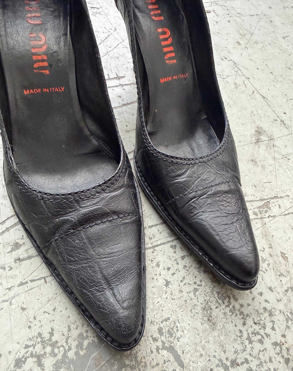Vintage Miu Miu Black Leather Pumps - EU 38,5